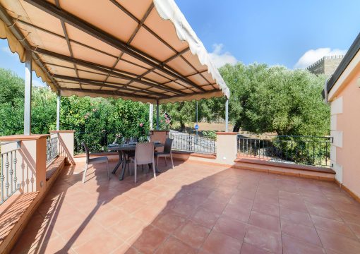 Bilocale con terrazzino