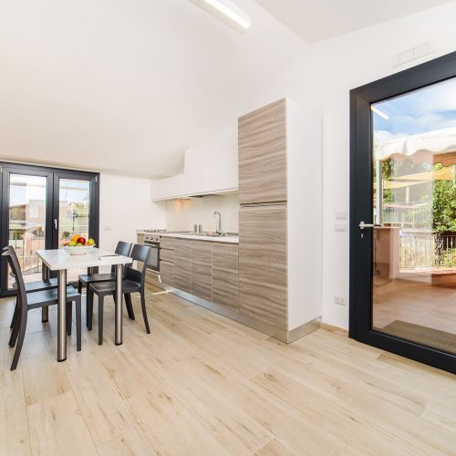 Bilocale con terrazzino