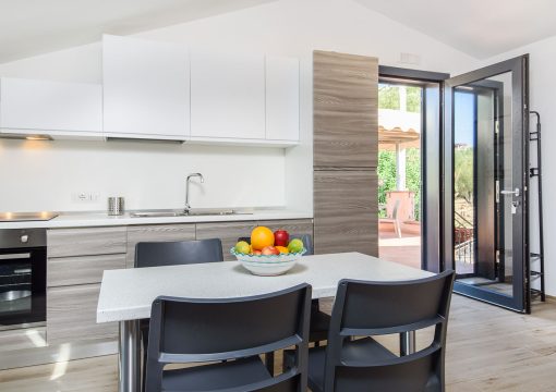 Bilocale con terrazzino