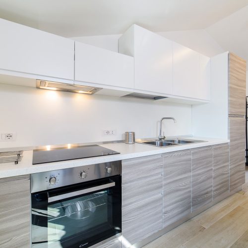 Bilocale con terrazzino