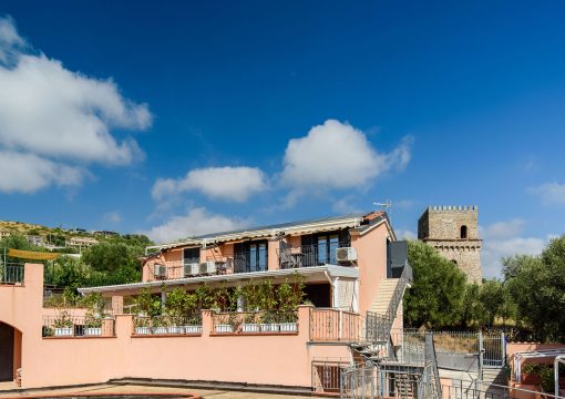 Bilocale con balcone